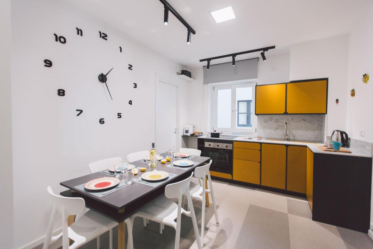 New Apartment With Patio Syrakus Exterior foto