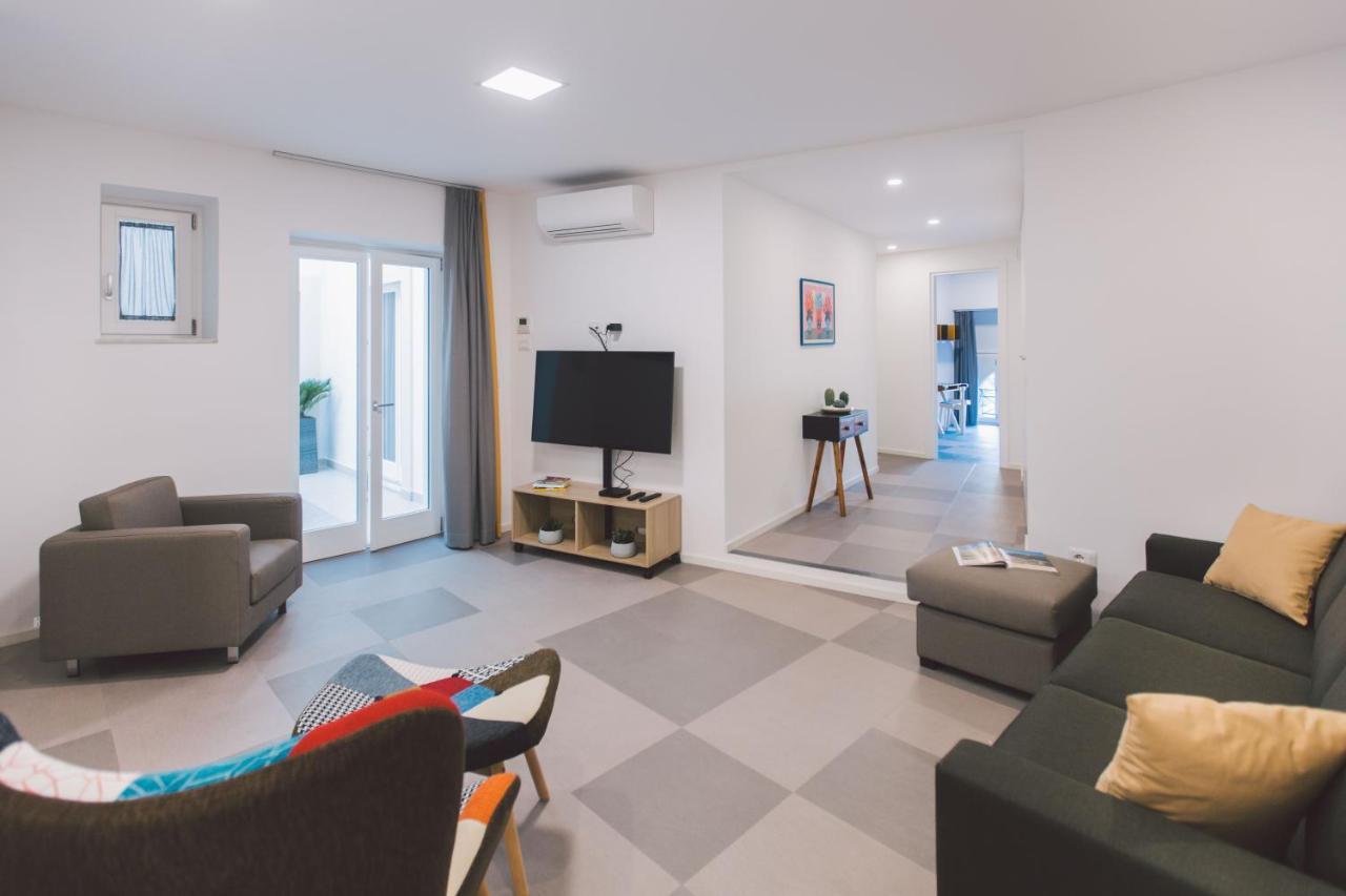 New Apartment With Patio Syrakus Exterior foto